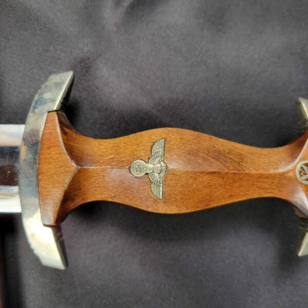 Early Gebr. Bohme Nachfl. Brotterode SA Dagger with Hanger - Image 8